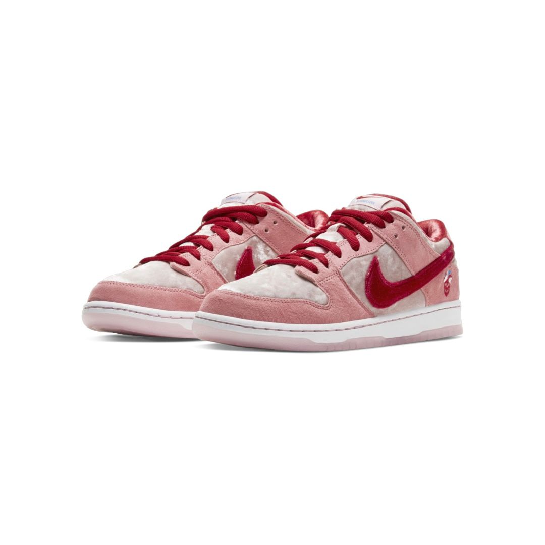 Nike Dunk Low SB X StrangeLove 'Valentine's Day