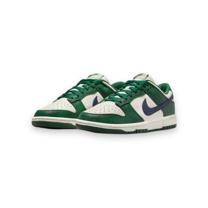 Nike Dunk Low " Gorge Green"