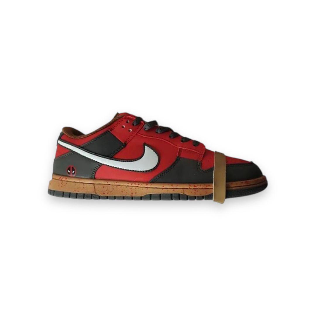 Nike SB Dunk Low "deadpool"